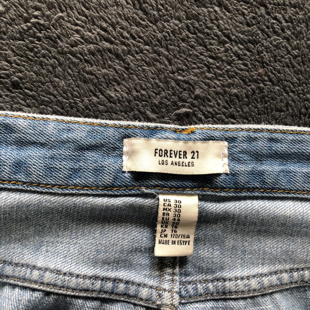 Jeans - Picture 2 of 3